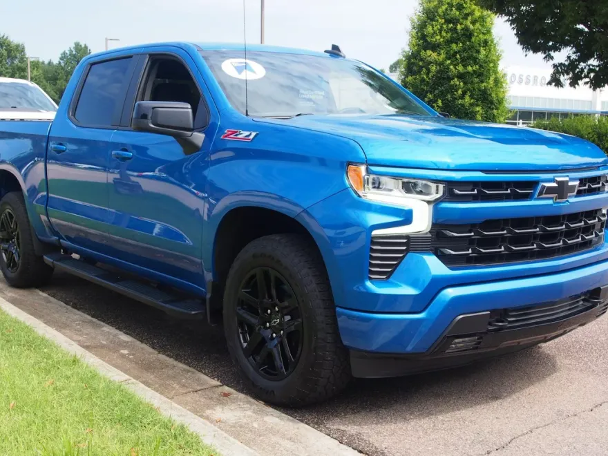 2023 Chevrolet Silverado 1500 RST photo 1