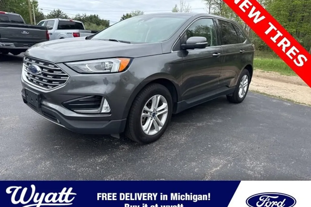 2020 Ford Edge SEL photo 1