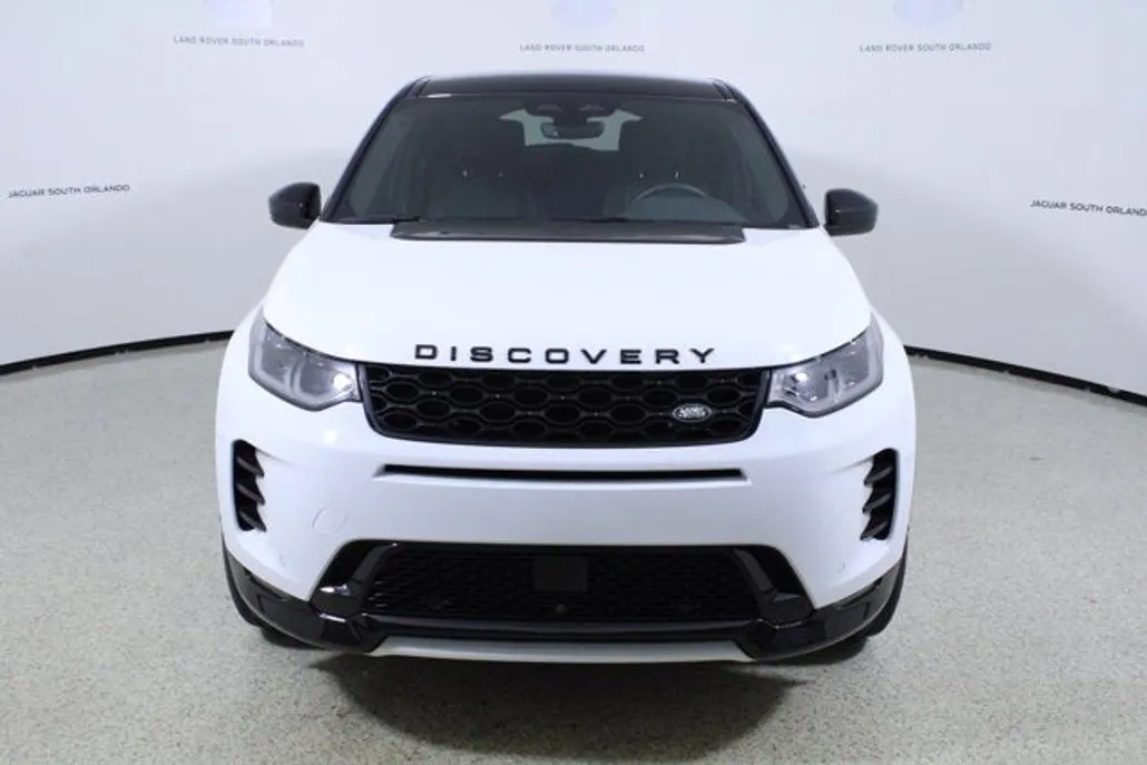 2025 Land Rover Discovery Sport Dynamic SE photo 1