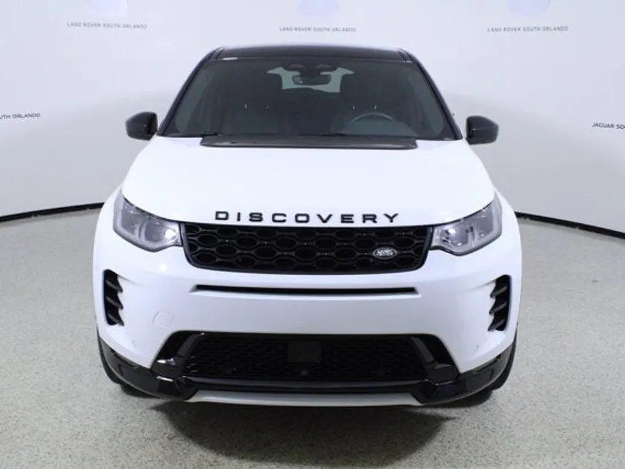 2025 Land Rover Discovery Sport Dynamic SE photo 1