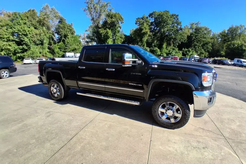 2019 Gmc Sierra HD SLT photo 1