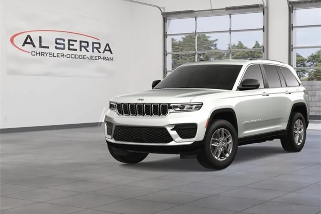 2025 Jeep Grand Cherokee Laredo X photo 1