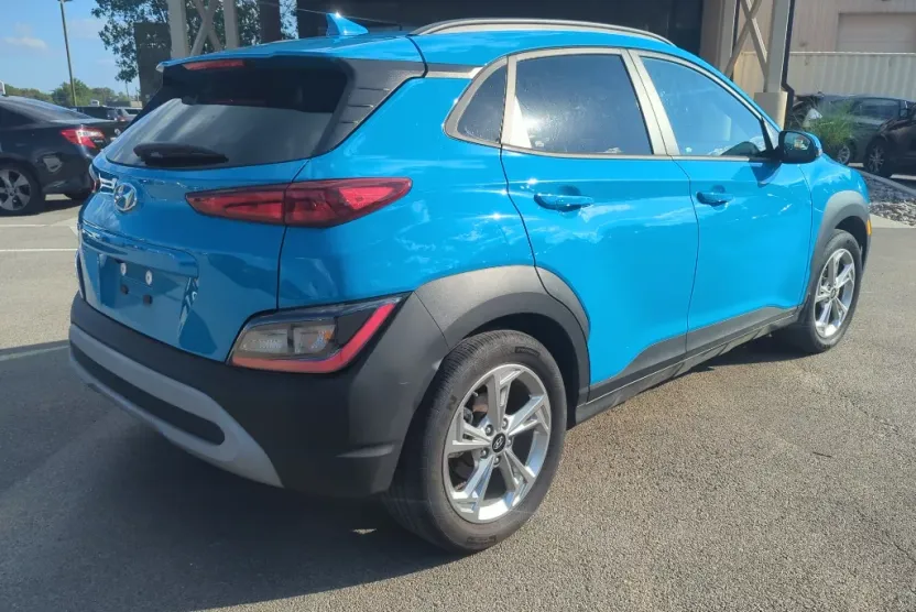 2023 Hyundai Kona SEL photo 1