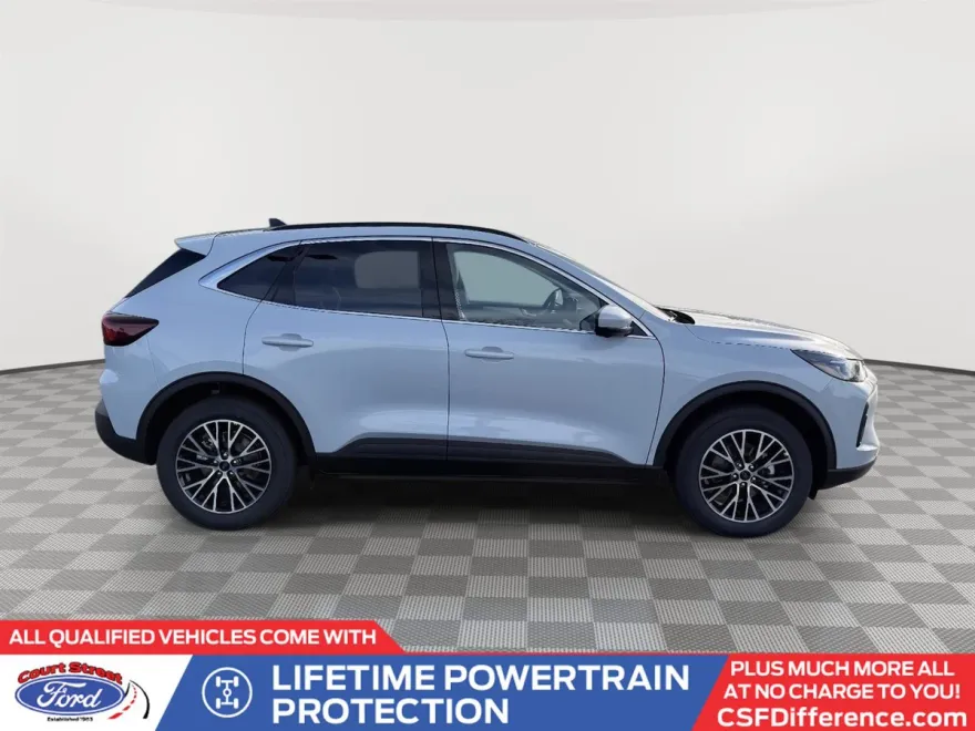 2025 Ford Escape photo 1