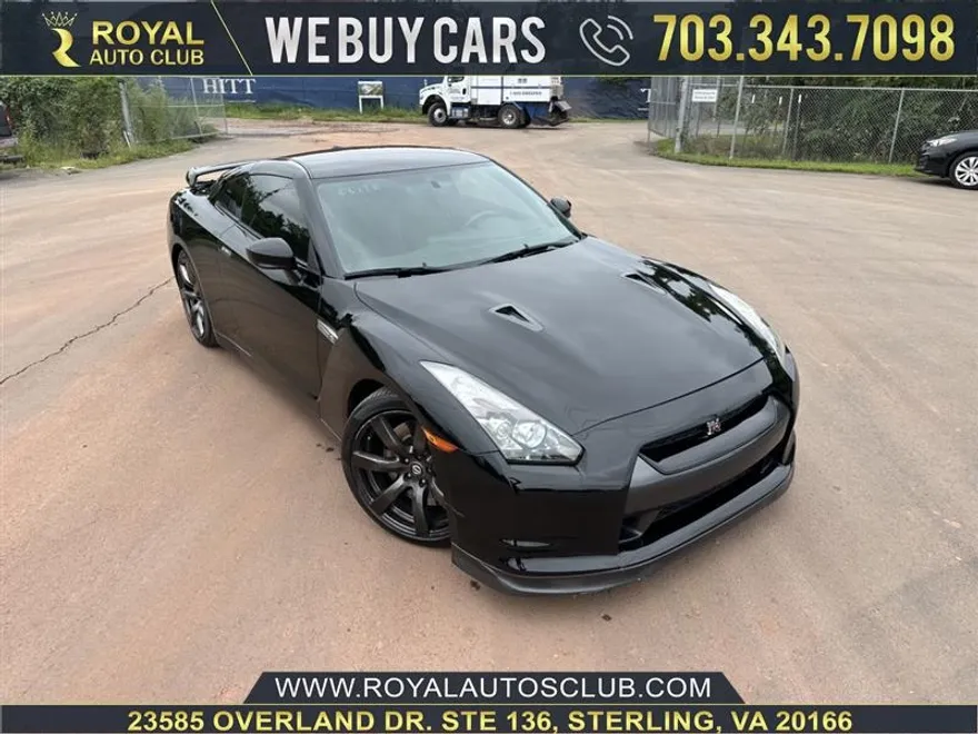 2010 Nissan GT-R Premium photo 1