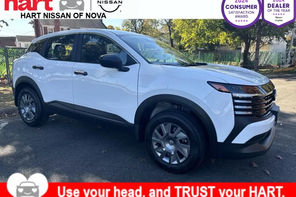 2025 Nissan Kicks S photo 1