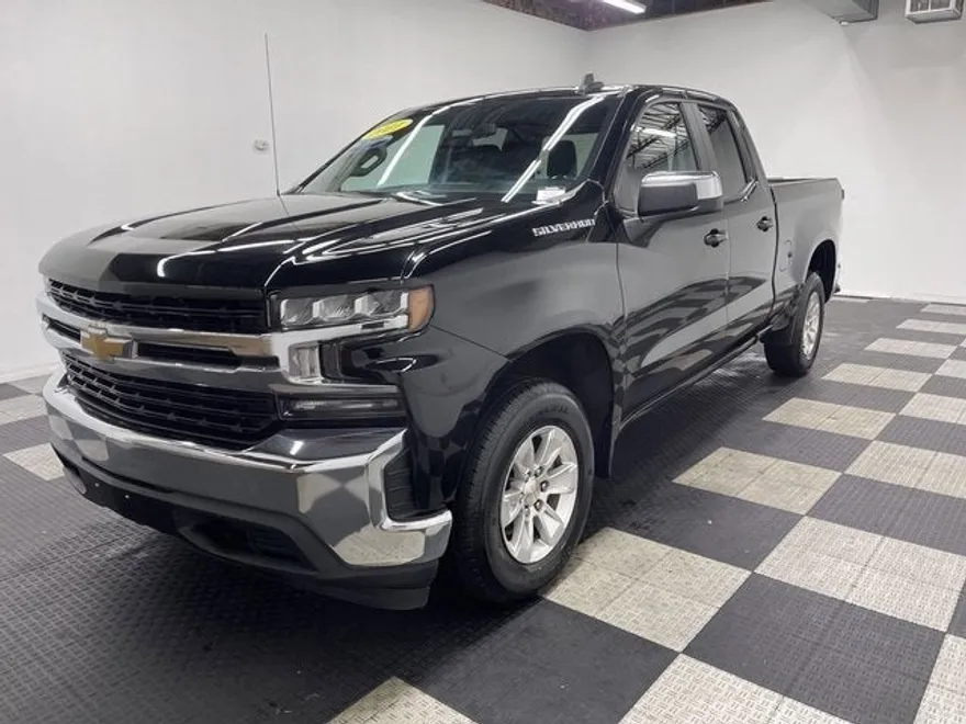 2021 Chevrolet Silverado 1500 LT photo 1