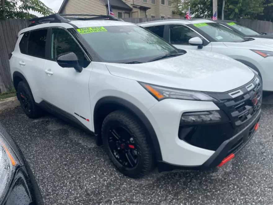 2026 Nissan Rogue AWD photo 1