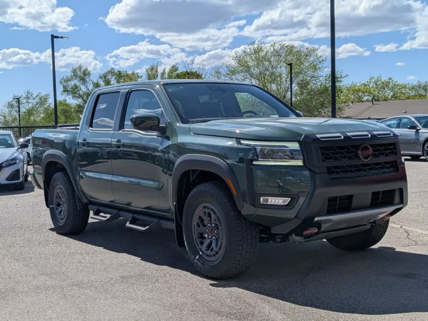 2025 Nissan Frontier PRO-4X photo 1