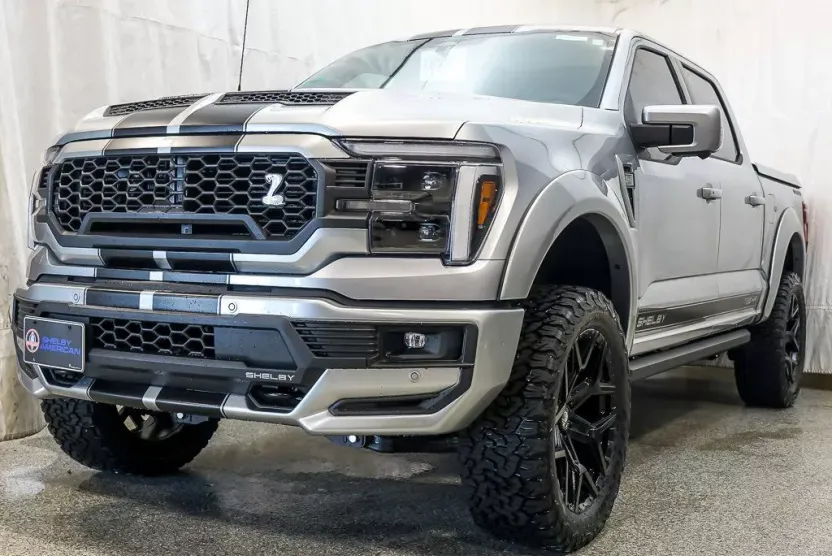 2025 Ford F-150 Lariat photo 1
