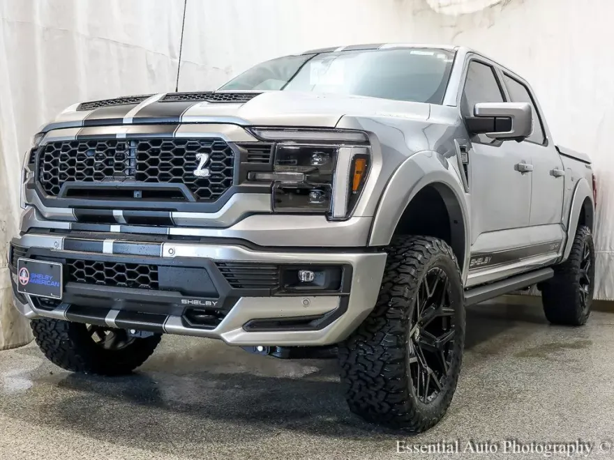 2025 Ford F-150 Lariat photo 1