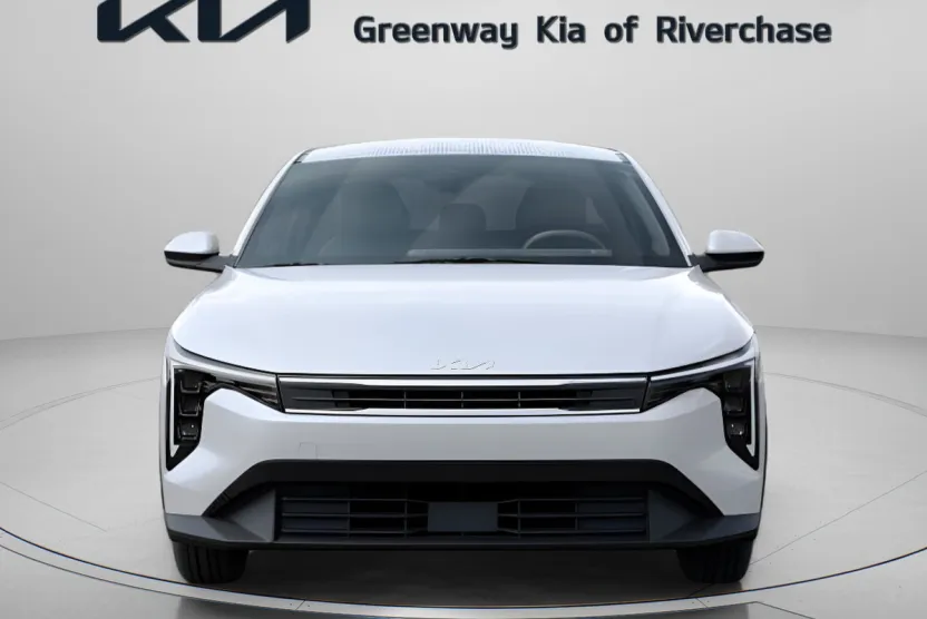 2025 Kia K4 LXS photo 1