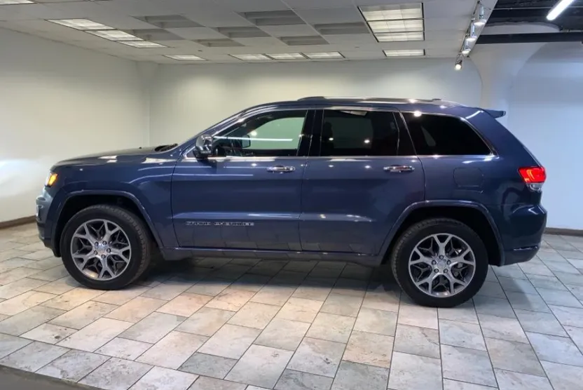 2021 Jeep Grand Cherokee Overland photo 1