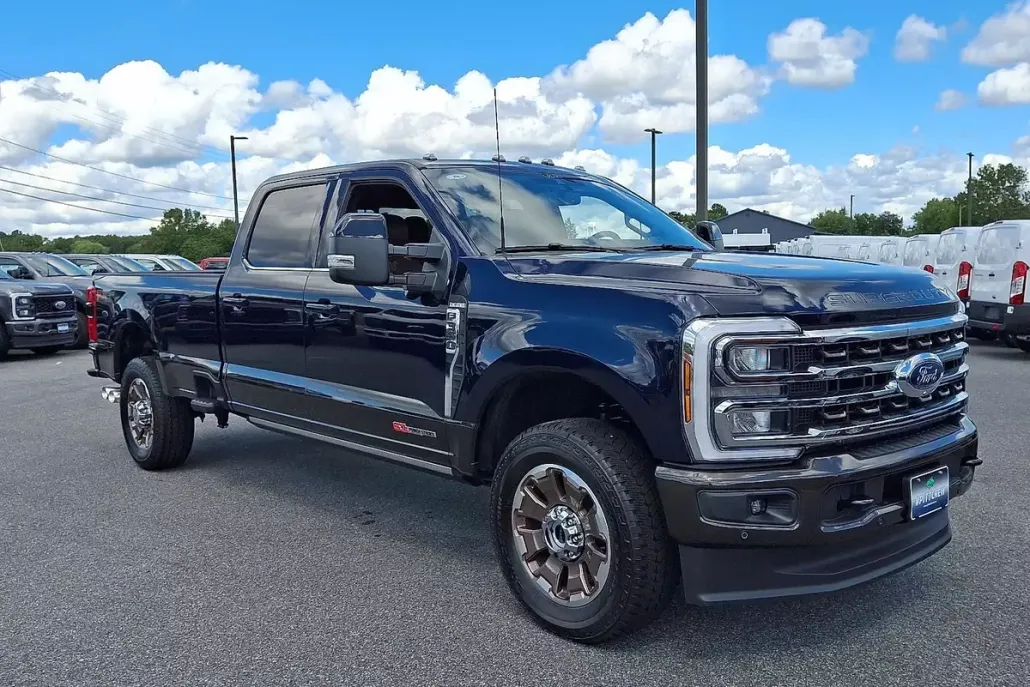 2025 Ford F-350 King Ranch photo 1