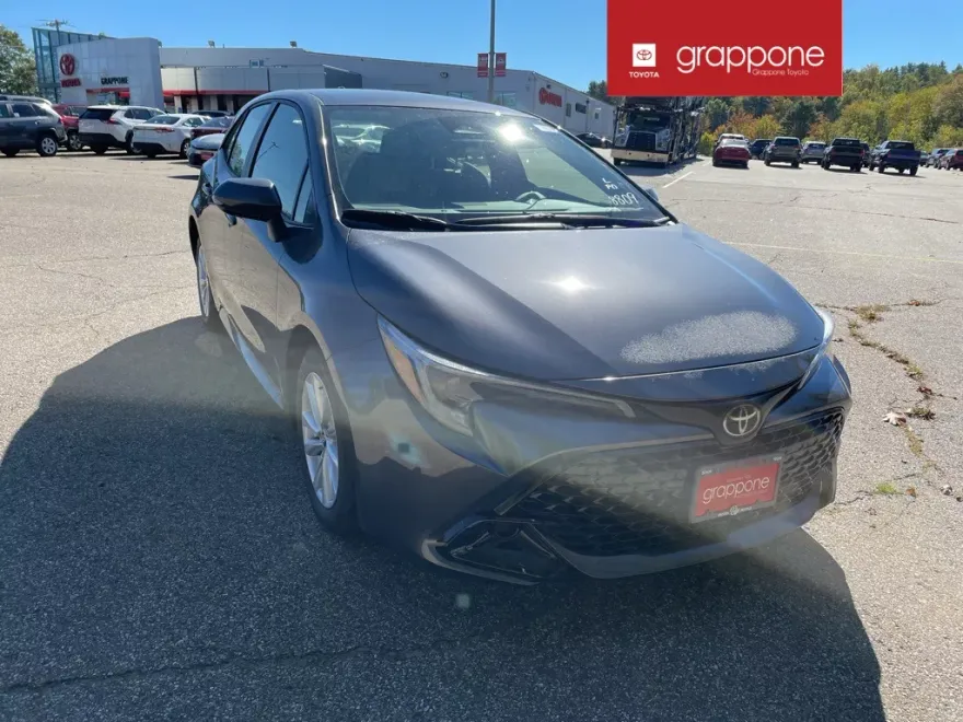 2025 Toyota Corolla SE photo 1