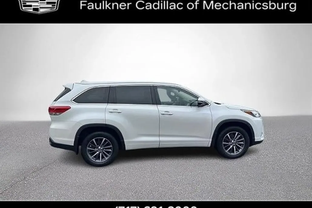 2018 Toyota Highlander XLE photo 1