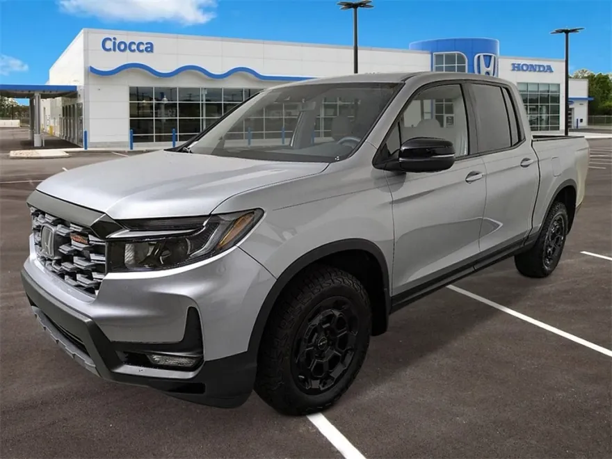 2025 Honda Ridgeline TrailSport photo 1