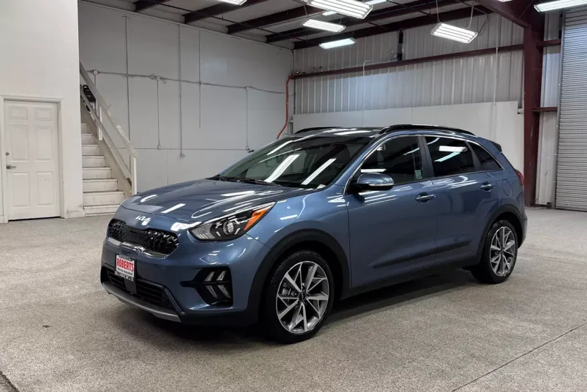 2022 Kia Niro Touring Special Edition photo 1
