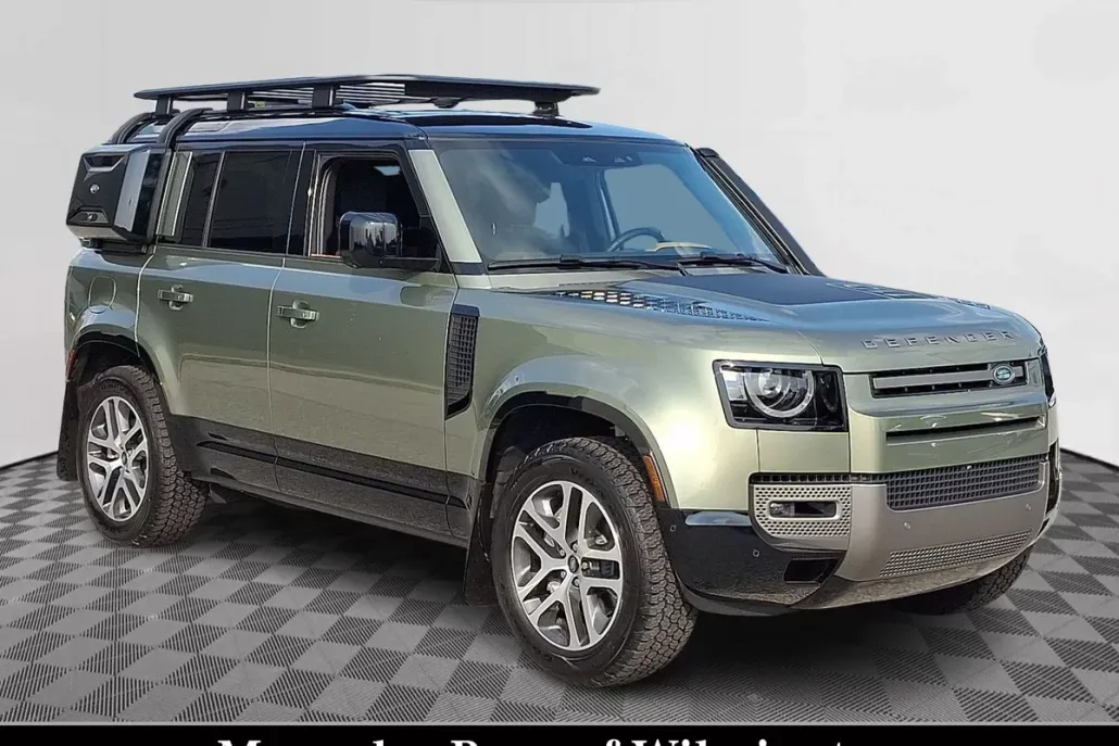 2024 Land Rover Defender 110 X-Dynamic SE photo 1