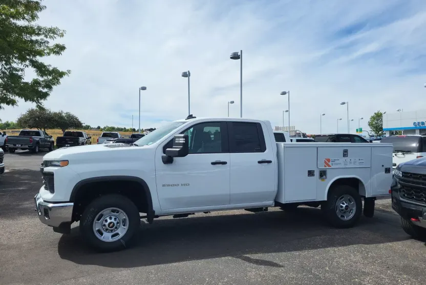 2025 Chevrolet Silverado 2500HD photo 1
