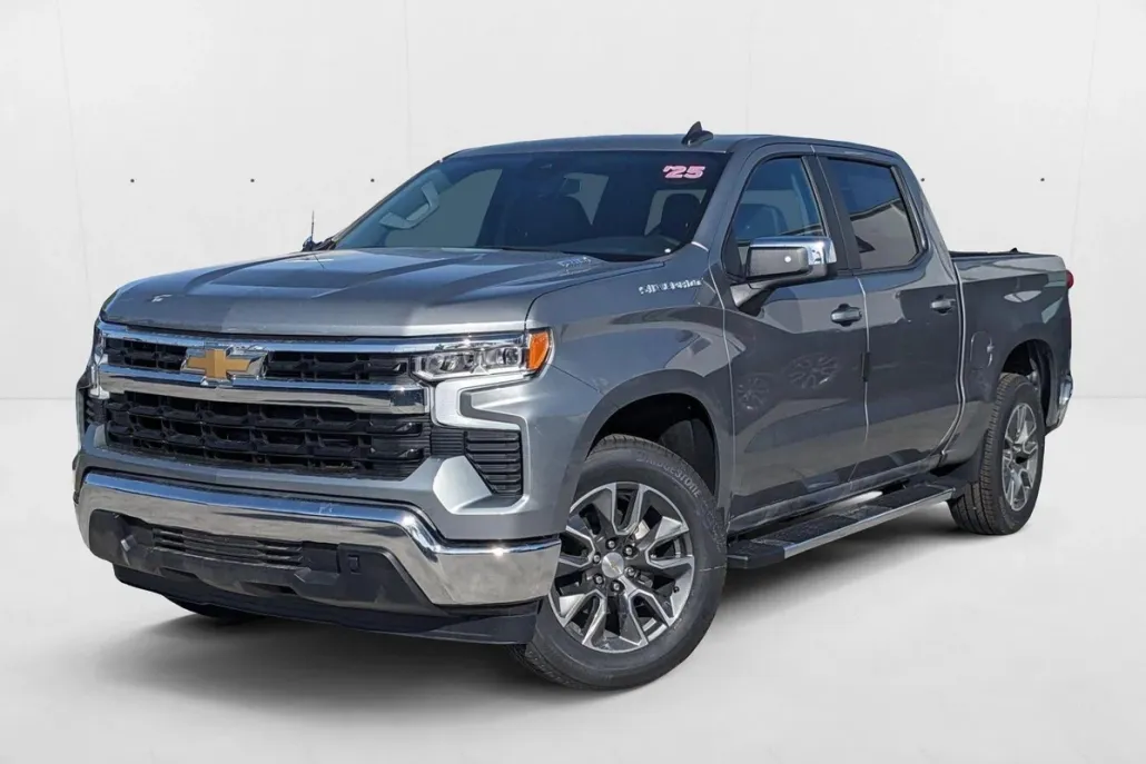 2025 Chevrolet Silverado 1500 LT photo 1
