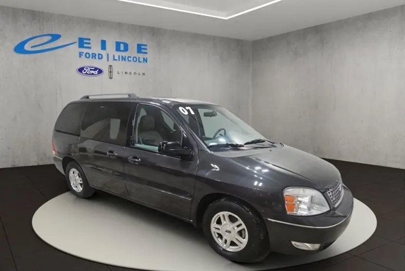 2007 Ford Freestar SEL photo 1