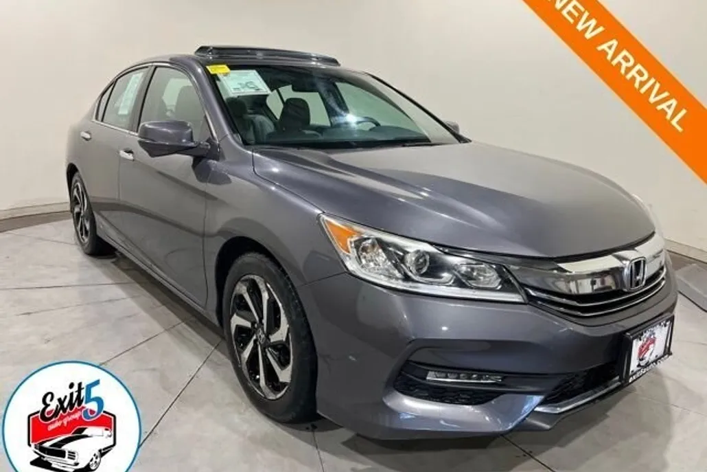 2016 Honda Accord EX photo 1