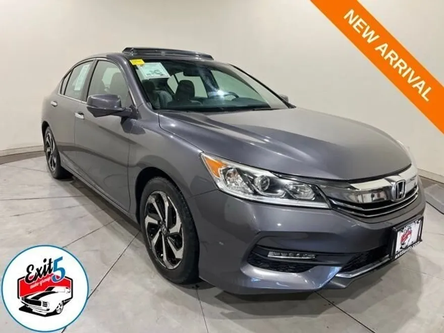 2016 Honda Accord EX photo 1