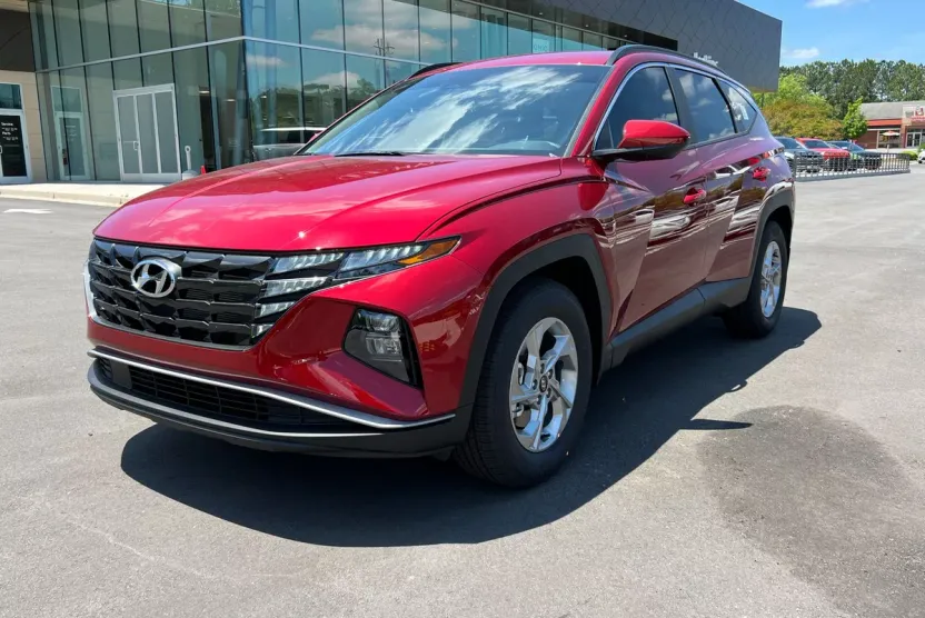 2024 Hyundai Tucson SEL photo 1