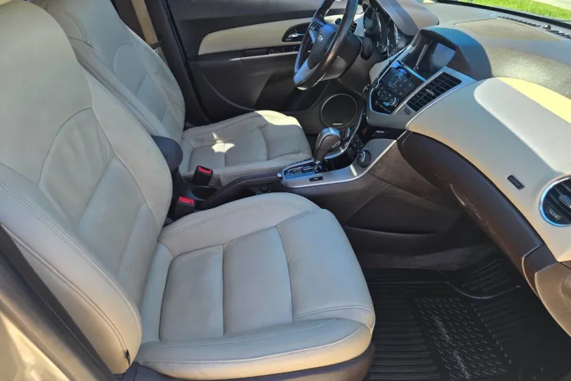 2016 Chevrolet Cruze LTZ photo 1