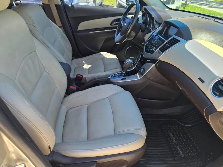2016 Chevrolet Cruze LTZ photo 1