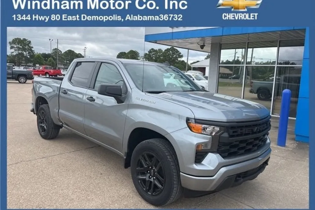 2026 Chevrolet Silverado 1500 Custom photo 1