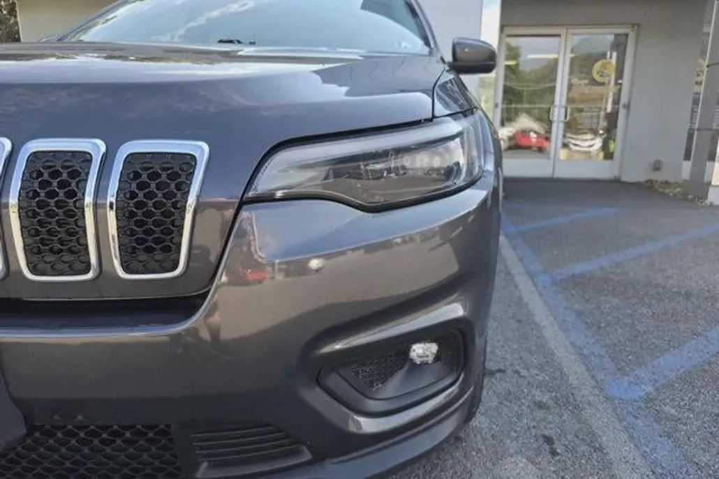 2019 Jeep Cherokee Latitude photo 1