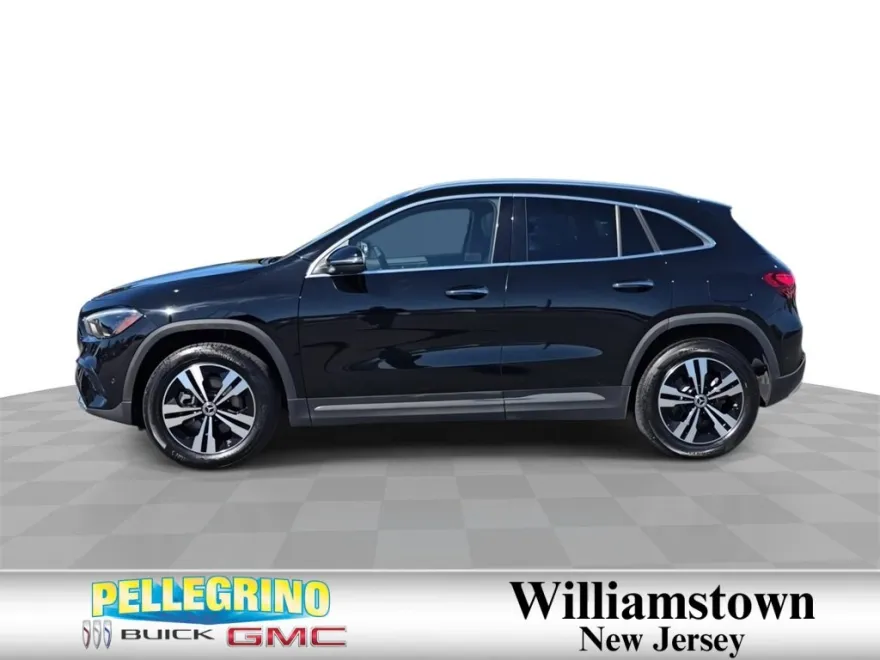2024 Mercedes Benz GLA 250 4MATIC photo 1