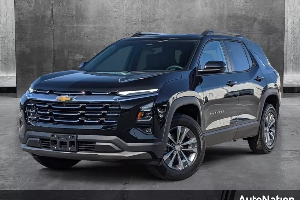 2025 Chevrolet Equinox LT photo 1
