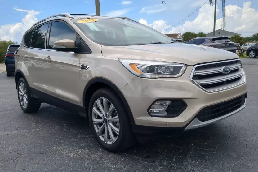 2018 Ford Escape Titanium photo 1