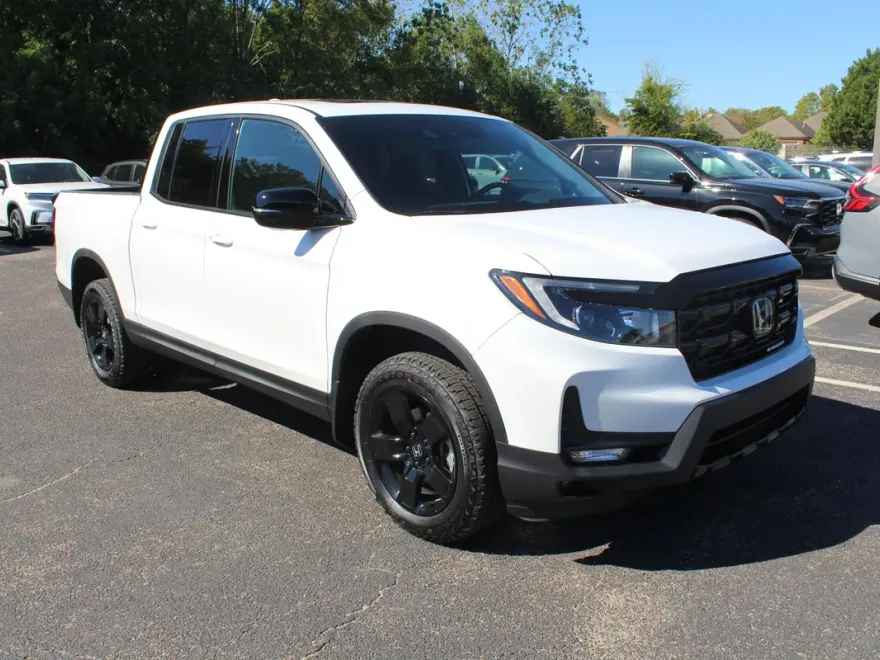 2025 Honda Ridgeline Black Edition photo 1