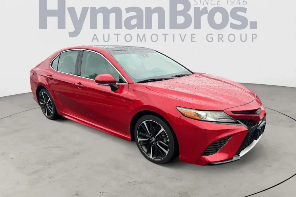 2019 Toyota Camry XSE photo 1