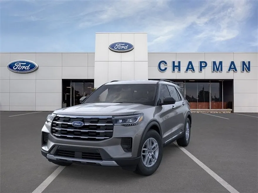 2025 Ford Explorer photo 1
