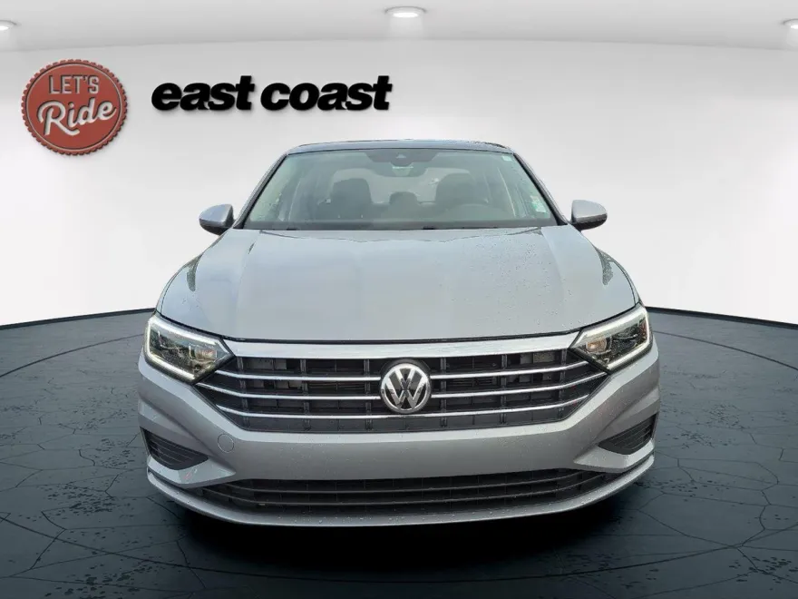 2021 Volkswagen Jetta SEL photo 1