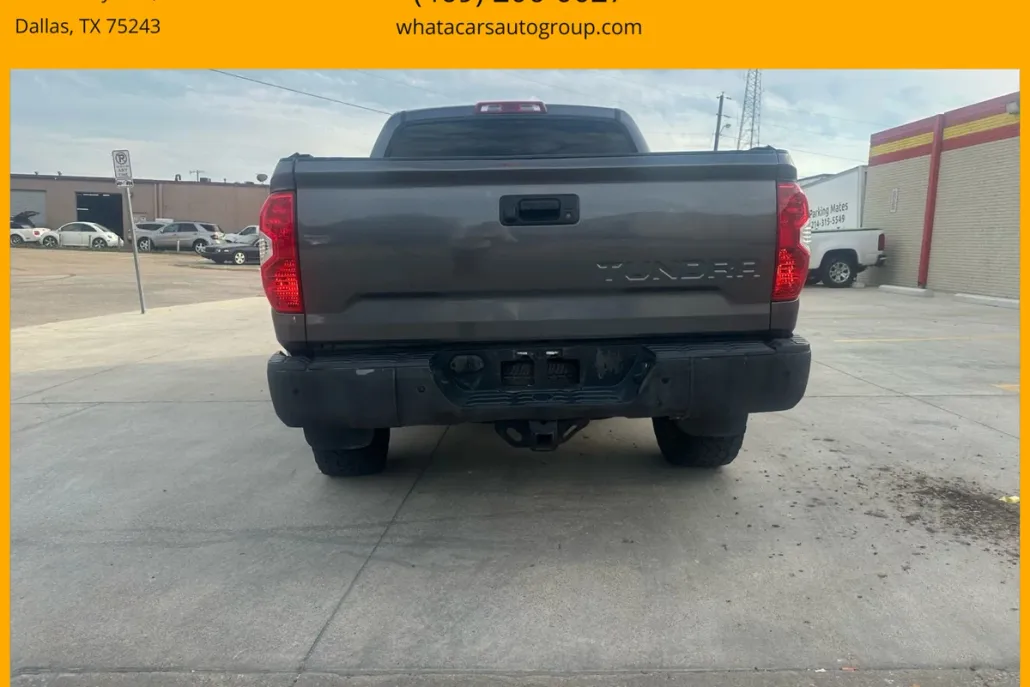 2019 Toyota Tundra CrewMax SR5 photo 1