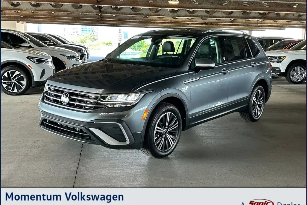 2024 Volkswagen Tiguan Wolfsburg Edition photo 1
