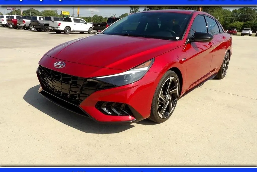 2023 Hyundai Elantra N Line photo 1