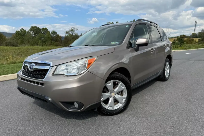 2015 Subaru Forester Premium photo 1