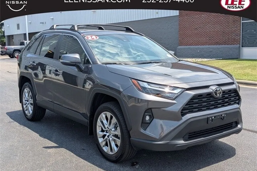 2024 Toyota RAV4 XLE Premium photo 1
