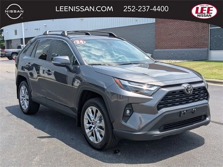 2024 Toyota RAV4 XLE Premium photo 1