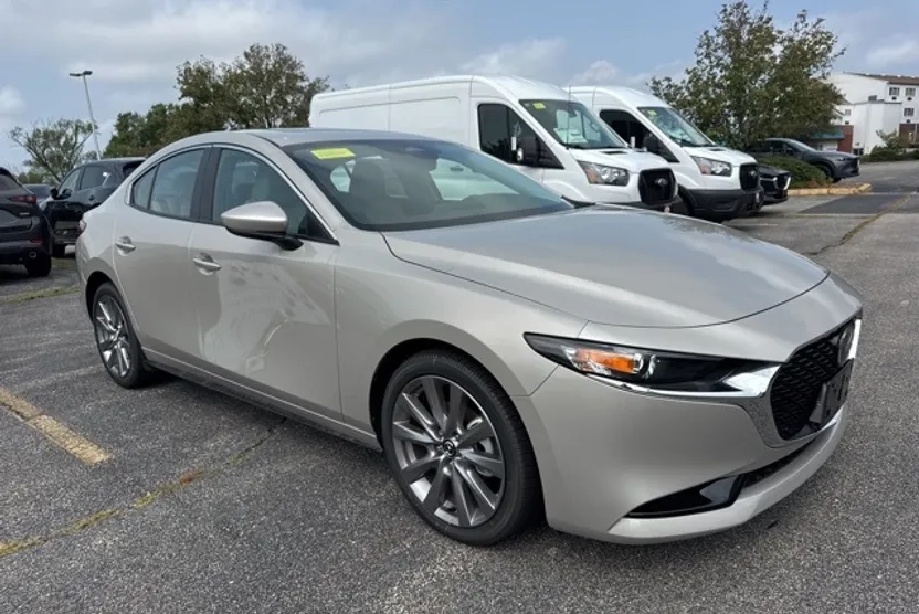 2025 Mazda Mazda3 Sedan 2.5 s Preferred photo 1