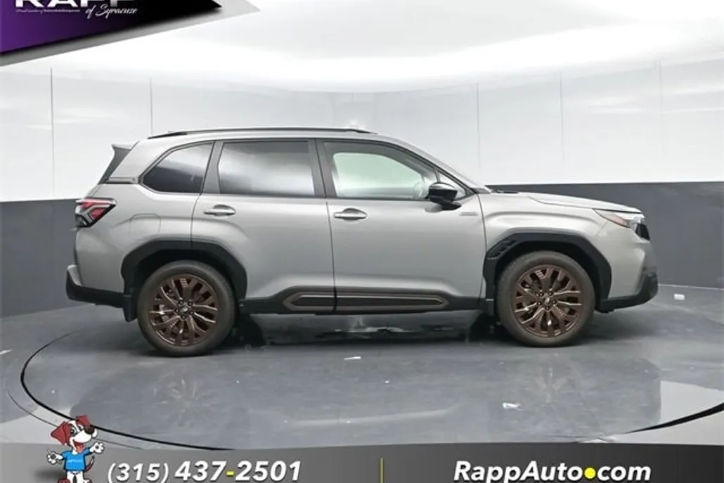 2025 Subaru Forester Sport photo 1