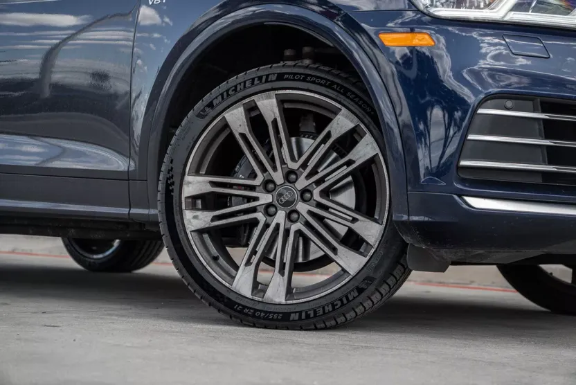 2018 Audi SQ5 Premium Plus photo 1