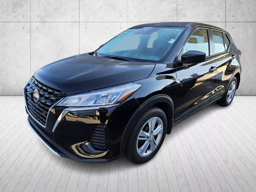 2024 Nissan Kicks S photo 1